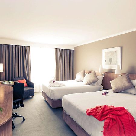 Mercure Sydney Parramatta Rosehill Buitenkant foto