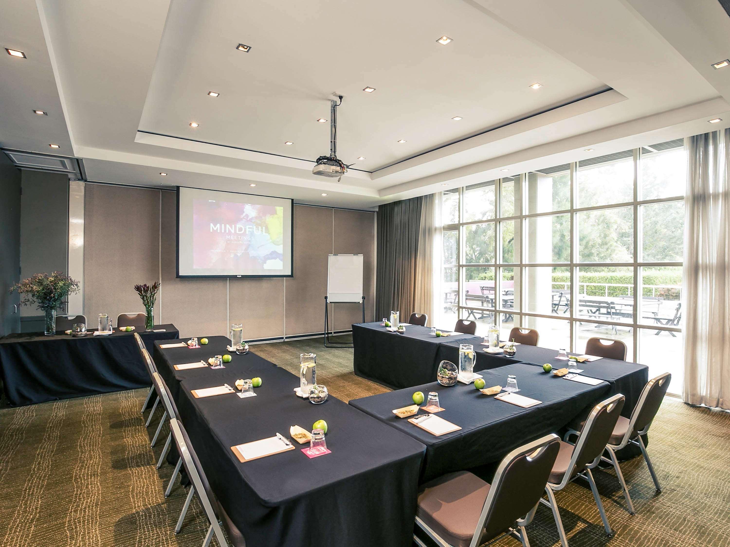 Mercure Sydney Parramatta Rosehill Buitenkant foto