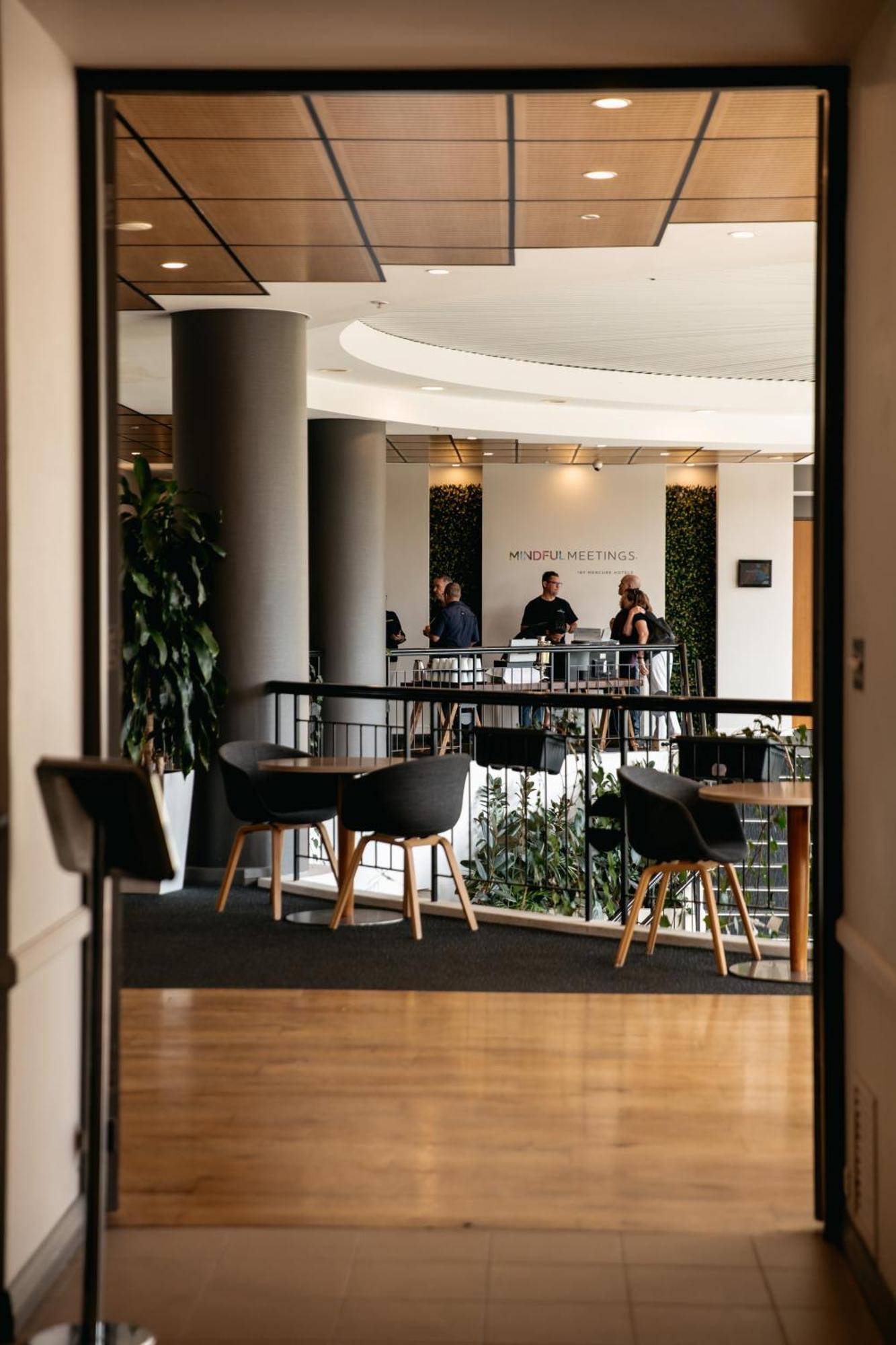 Mercure Sydney Parramatta Rosehill Buitenkant foto